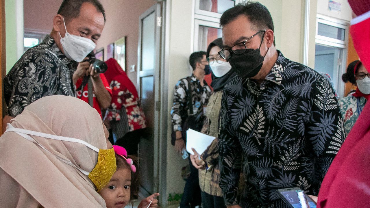 Momen Kepala BKKBN Hasto Wardoyo Tinjau Rumah Gizi di Semarang: Membantu Pemenuhan Gizi