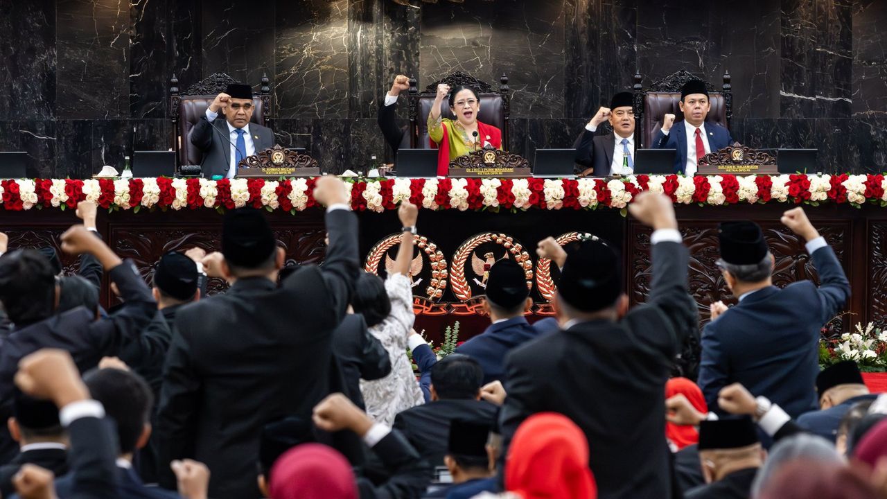 Ingin Semprot Menteri Berkinerja Buruk, Puan Minta Izin ke Prabowo