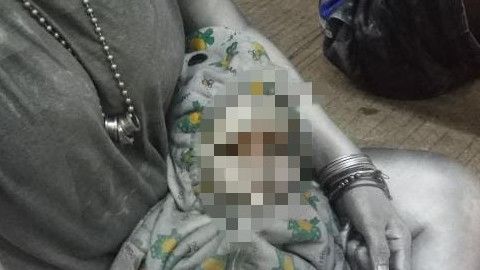 Tega! Bayi di Tangerang Selatan Dicat Silver Sekujur Tubuh, Dibawa Ngemis ke Jalan