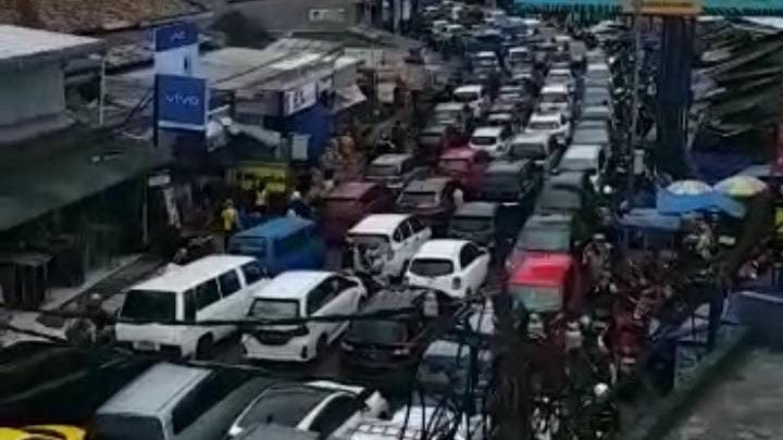 Kondisi Terkini Lalu Lintas di Puncak Bogor Hari Ini: Polisi Terapkan Ganjil Genap dan Penyekatan Imbas Kemacetan