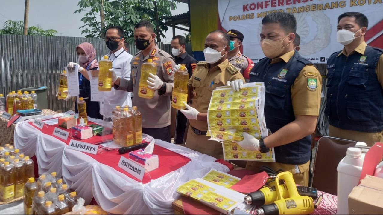 Polisi Gerebek Gudang Pengoplos Minyak Goreng Curah di Tangerang, Sempat Dijual di Marketplace