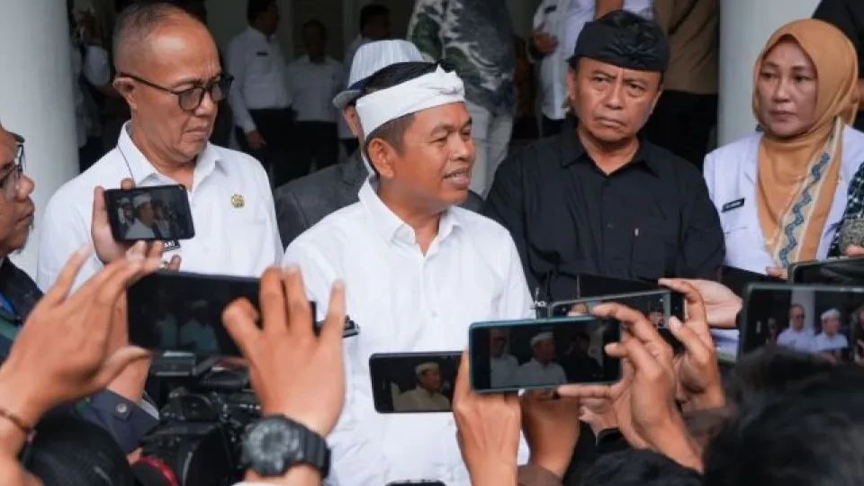 Dedi Mulyadi Ingin Hidupkan Lagi Jalur Kereta Api Bandung-Pangandaran