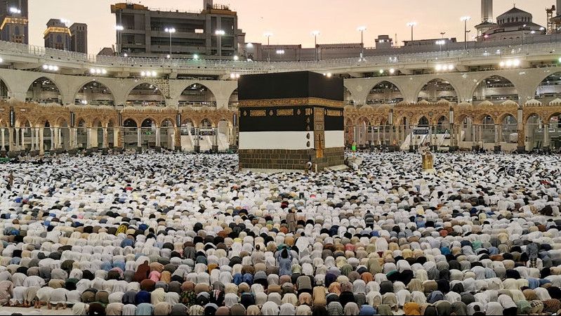 Perbedaan Antara Ibadah Haji dengan Ibadah Umroh: Hukum, Rukun, dan Niat