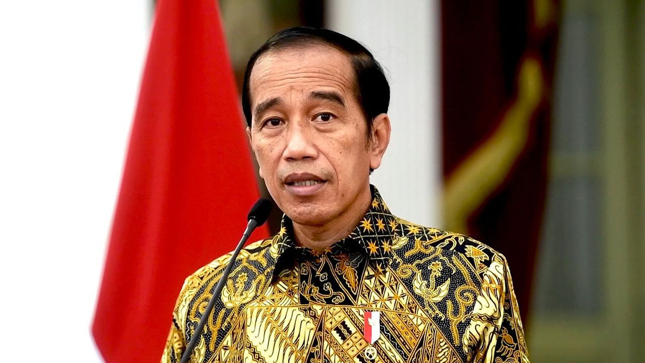 Jokowi Minta Keluarga TNI-Polri Tak Sembarangan Undang Penceramah dan Sebar WhatsApp Grup: Tahu-Tahu Radikal