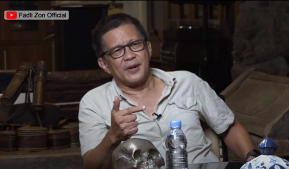 Rocky Gerung Sering Gunakan Kata Dungu, Denny Siregar: Ternyata 'Lo' Orang Tak Terdidik