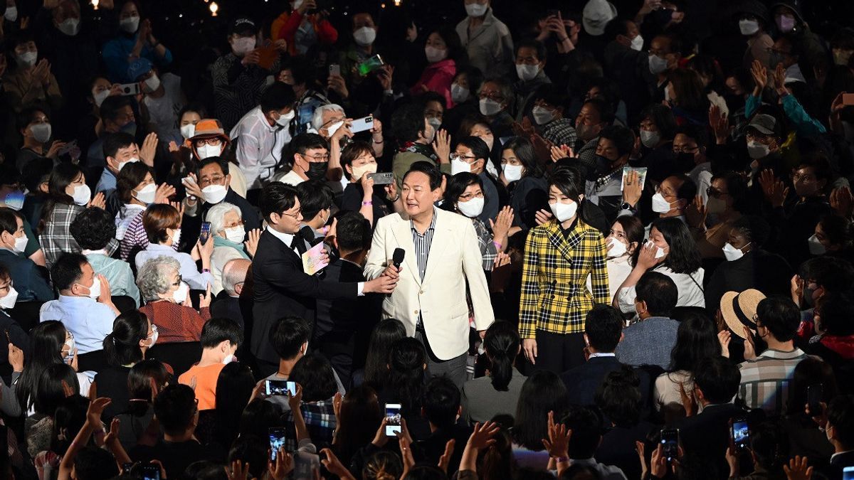 Massa Pendukung Presiden Korsel Yoon Suk Yeol Ngamuk Serbu Ruang Sidang, Polisi Tangkap 45 Demonstran