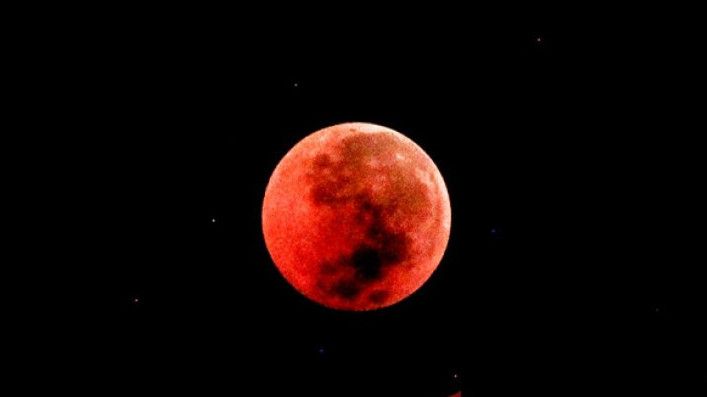 Gerhana Bulan Total Terjadi Sore Ini, BRIN: Aman Disaksikan dengan Mata Telanjang