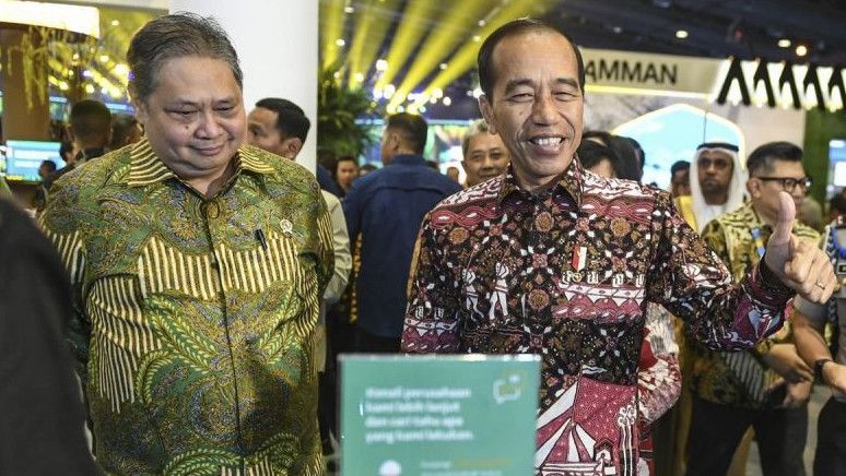 Stafsus Presiden: Pengunduran Airlangga Hartarto dari Ketum Golkar Tak Ada Kaitan dengan Jokowi