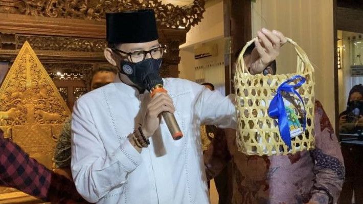 Tidak Mudik, Sandiaga Uno Jaga Tempat Wisata di Jakarta