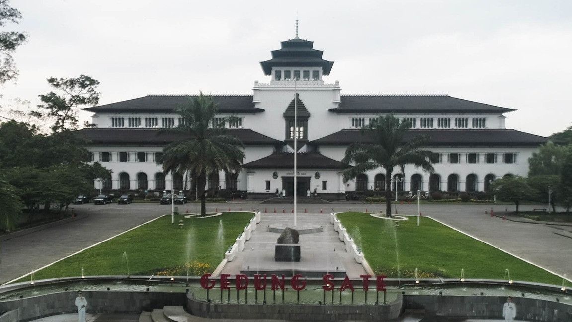 Gedung Sate Bandung Di-Lockdown Imbas 32 Pegawai Positif COVID-19