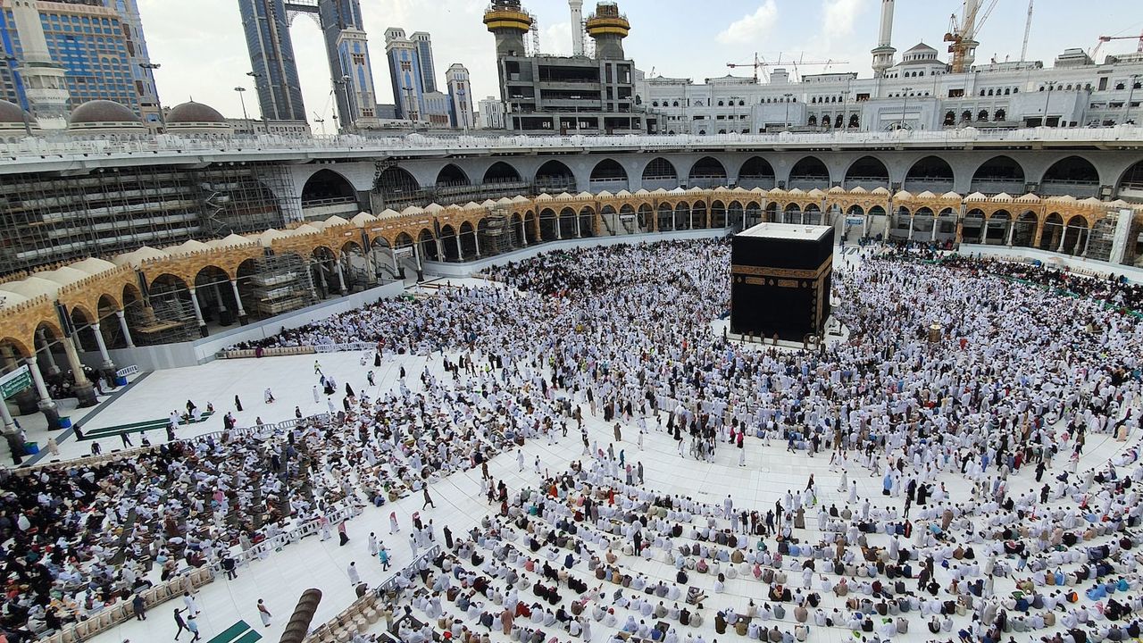 Biaya Haji 2023 Naik Hampir 2 Kali Lipat dari Tahun Sebelumnya