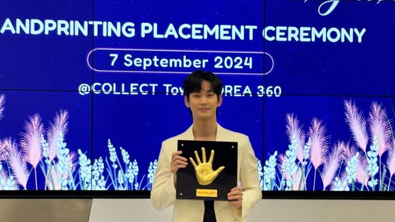 Kim Soo-hyun Letakkan Tanda Cetak Tangannya di Jakarta