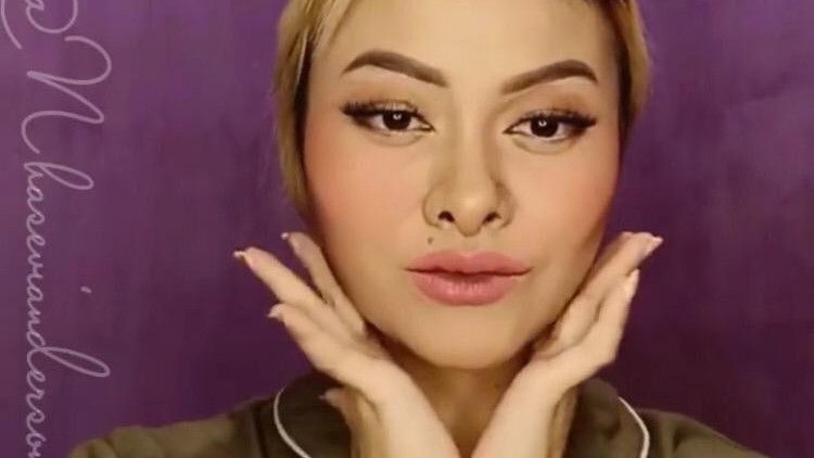 Viral, Wanita Bikin Tutorial Makeup Mirip Nikita Mirzani, Hasilnya Malah Mirip Aurel Hermansyah