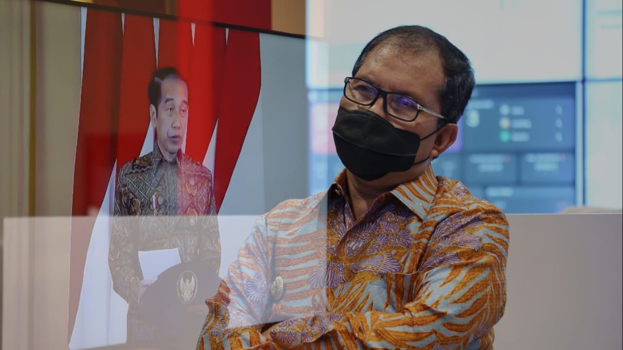 Teganya Kontainer Mangkrak dan Mafia Tanah, Bikin Pusing Walkot Makassar Danny