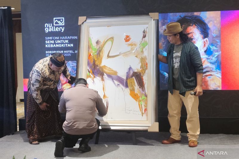 Lukisan Sederhana Hasil Goresan Kapolri Laku Rp330 Juta di Pelelangan, Pantaskah Menurutmu?