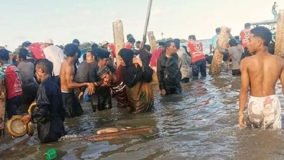 Jemput Calon Bupati Maluku Tengah untuk Kampanye, 7 Orang Tewas Setelah Dermaga Ambruk