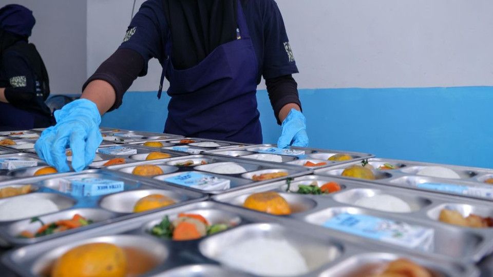 Dituduh Bikin Menu MBG Basi, Pengelola SPPG Curug Wetan Tangerang Lapor Polisi