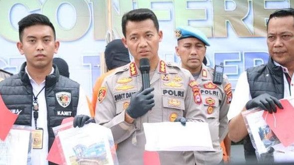 Polisi Tangkap Tiga Warga Penambang Ilegal di Kabupaten Tangerang