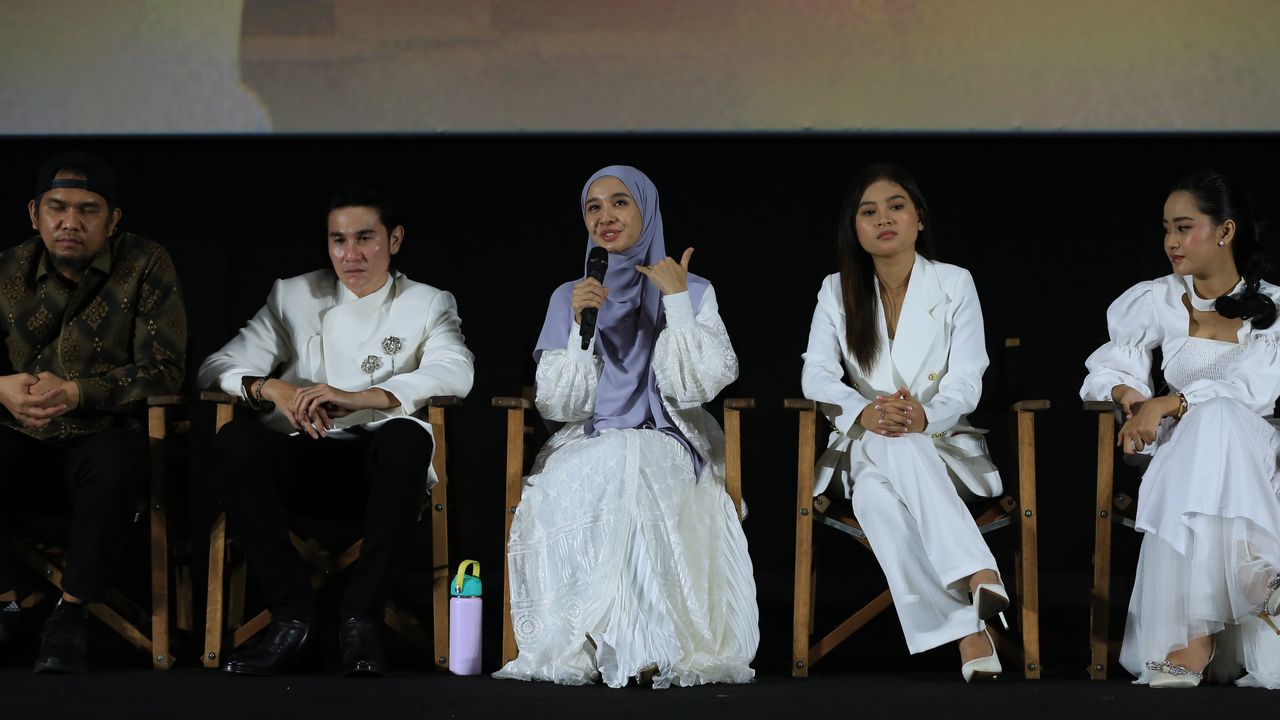 Haru, Penonton Meneteskan Air Mata di Gala Premiere Film Hamka & Siti Raham