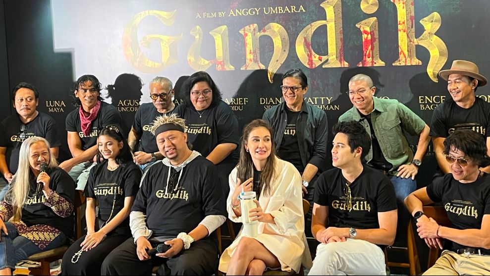 Dibintangi Luna Maya dan Maxime Bouttier, Anggy Umbara Bakal Garap Film Gundik