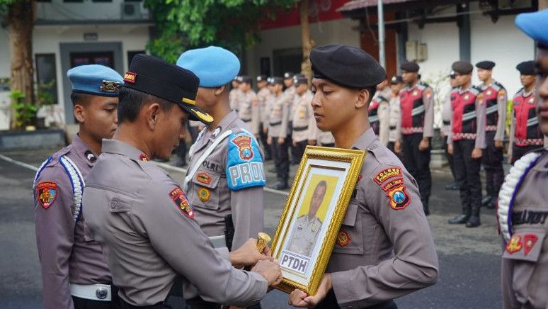 Bolos Kerja Lebih dari 6 Bulan, Anggota Polres Ponorogo Dipecat Tidak Hormat