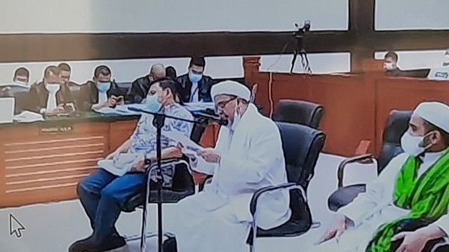 Rizieq Shihab Raih Gelar Doktor dari Balik Sel, Ucapkan Terima Kasih ke Kapolri dan Jaksa