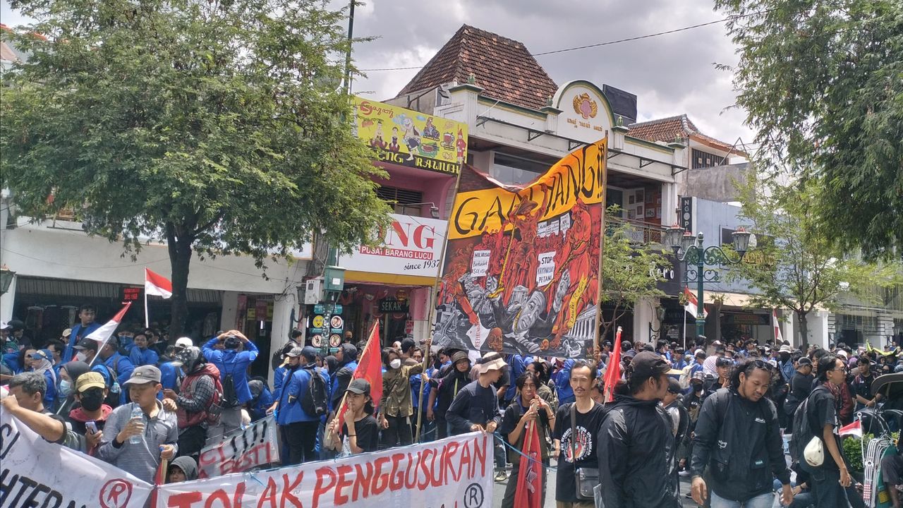 Demonstrasi Ganyang Mulyono Bakal Sambut Kedatangan Jokowi di Jogja Hari Ini