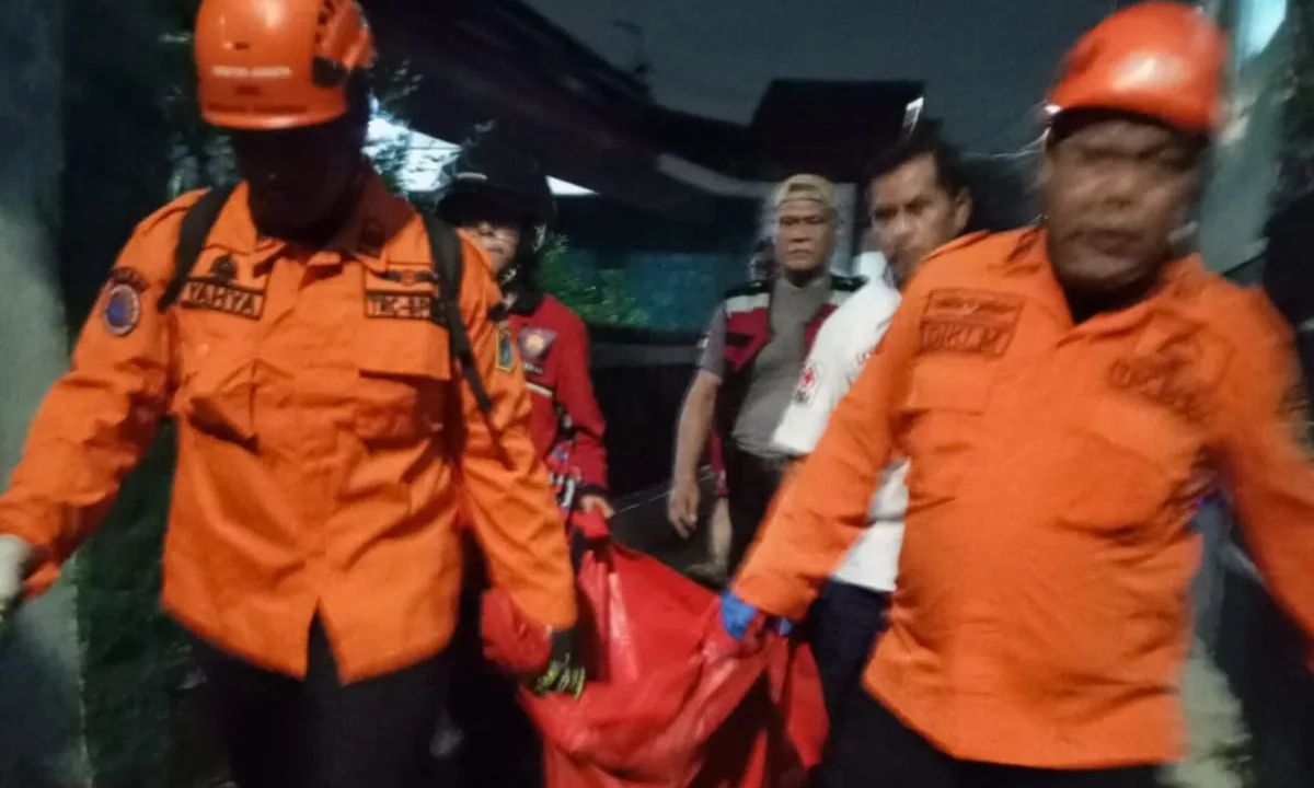 7 Rumah di Kebon Baru Tebet Jaksel Kebakaran Akibat Lilin, Satu Orang Tewas