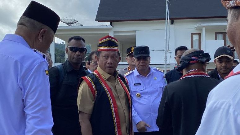 Mendagri Tito Minta Masyarakat Turut Bantu TNI-Polri Awasi Jalur Tikus di Daerah Perbatasan Indonesia