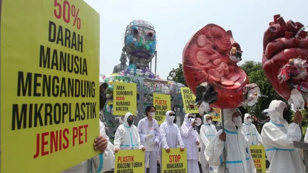 Bahaya Konsumsi Mikroplastik, Bisa Sebabkan Peradangan hingga Kematian