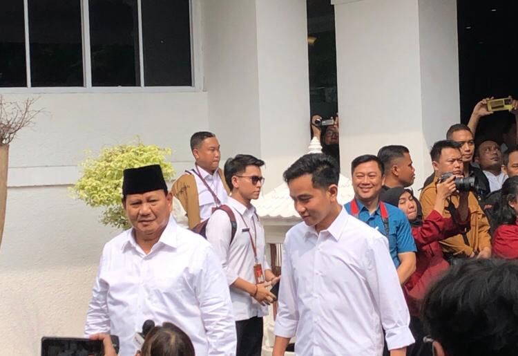 Prabowo dan Gibran Berangkat Bareng ke Istana Temui Jokowi Malam Ini