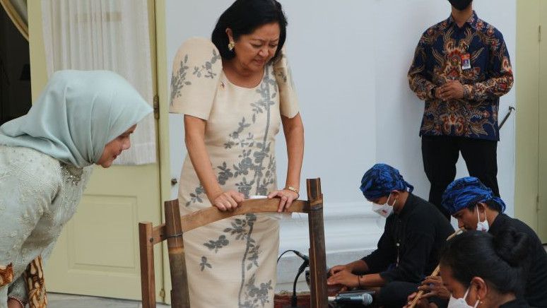 Pamerkan Keindahan Tenun Badui, Louise Araneta--Marcos ke Iriana Jokowi: So Beautiful