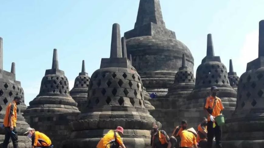 Ganjar Pranowo Sidak Candi Borobudur, Pastikan Siap Terima Wisatawan Libur Lebaran