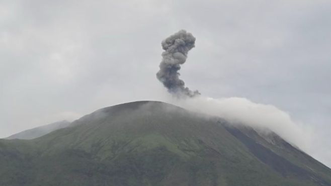 Gunung Lewotolok Sudah 94 Kali Gempa Hembusan, Warga Diimbau Tetap Waspada