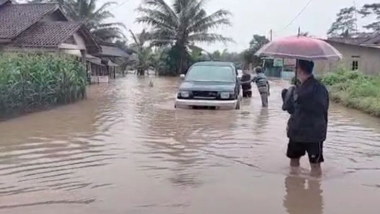 Tiga Orang Meninggal Dunia dan Satu Hilang Akibat Banjir di Lampung Selatan