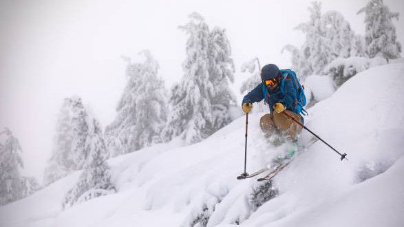Salju Longsor, Dua Pemain Ski di Swiss Tewas