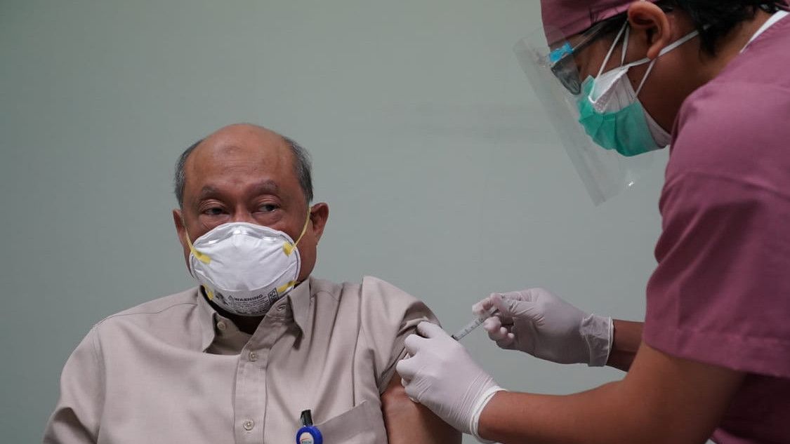 WHO Sarankan Lansia yang Terima Vaksin Asal China Sinovac dan Sinopharm Diberi Booster