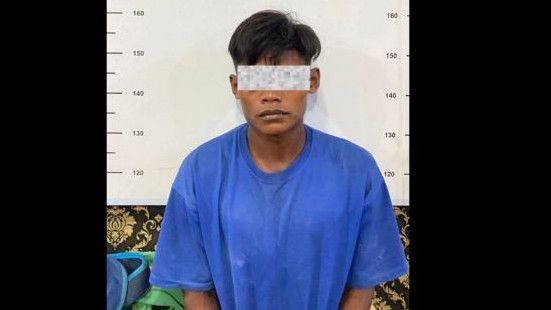 Viral Pria di Batam Pamer Alat Kelamin Sambil Bawa Motor