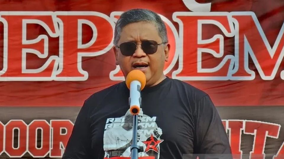 Hasto Bocorkan Isi Pertemuan Megawati dengan Ridwan Kamil, Bahas Cawapres?