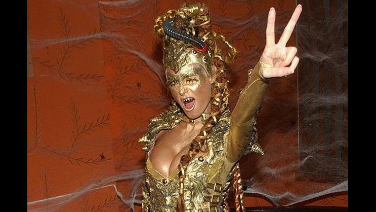 Intip Kostum Halloween Heidi Klum, Si Ratu Kostum dari Tahun ke Tahun