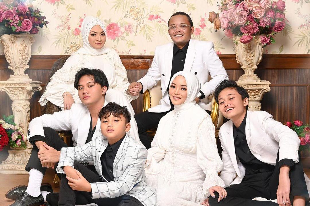 Keluarga Sule (Foto: Instagram/@rizwanfadilah.a.s