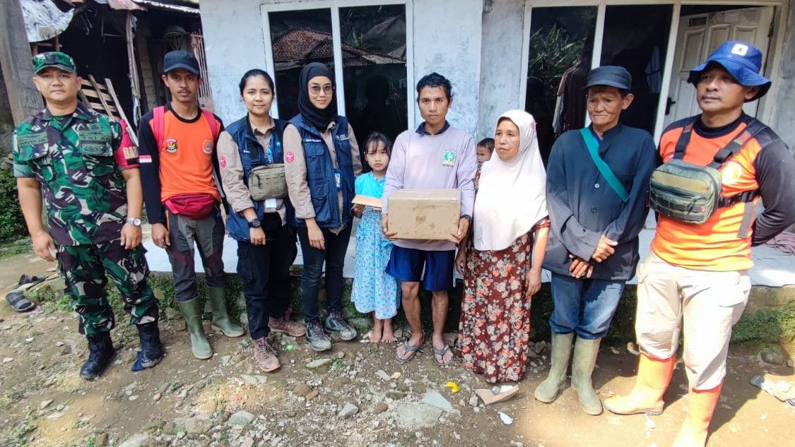 Jabar Quick Response Beri Santunan ke Keluarga Meninggal Longsor dan Banjir Bandang di Kabupaten Bogor