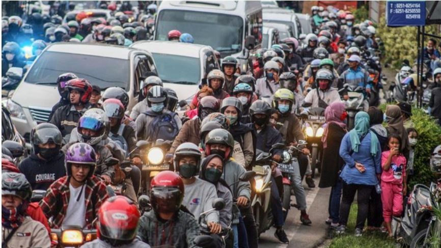 Terungkap Penyebab Kemacetan Parah di Puncak Bogor, Kapolda Jabar: Ada 10 Kendaraan Mogok Bersamaan