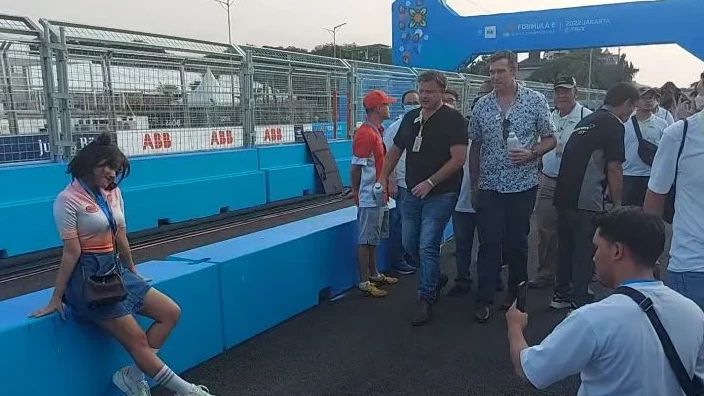 Pantai Ancol Dipenuhi Belasan Ribu Turis Asing Menanti Gelaran Formula E, Benarkah?