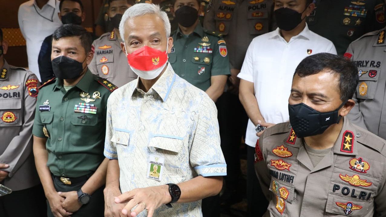 TNI-Polri Jaga Situasi Jateng Saat Diserbu 11,4 Juta Pemudik, Ganjar: Matanya Sampai Bengep Semua