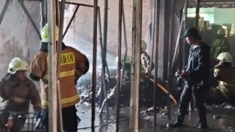 4 Orang Alami Luka Akibat Kebakaran di Mangga Dua Square Pademangan Jakarta