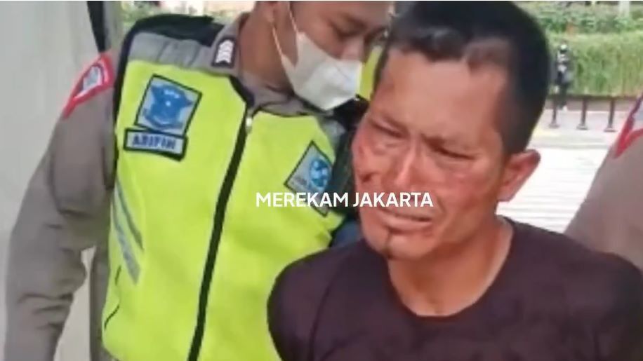 Viral! Anggota Satpol PP Ditusuk Gunting oleh Pedagang Starling di Jakpus, Polisi: Pelaku Sudah Ditahan