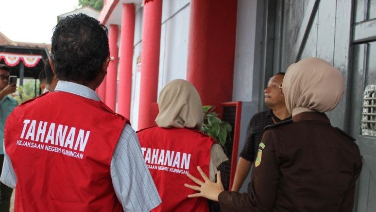 Kejari Kuningan Tetapkan Dua Pengurus UPK Cibingbin Tersangka Kasus Korupsi, Kerugian Capai Rp1,33 Miliar