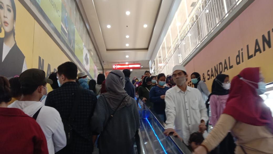Bogor Trade Mall 'Sesak' Pengunjung Jelang Lebaran, Begini Kondisinya
