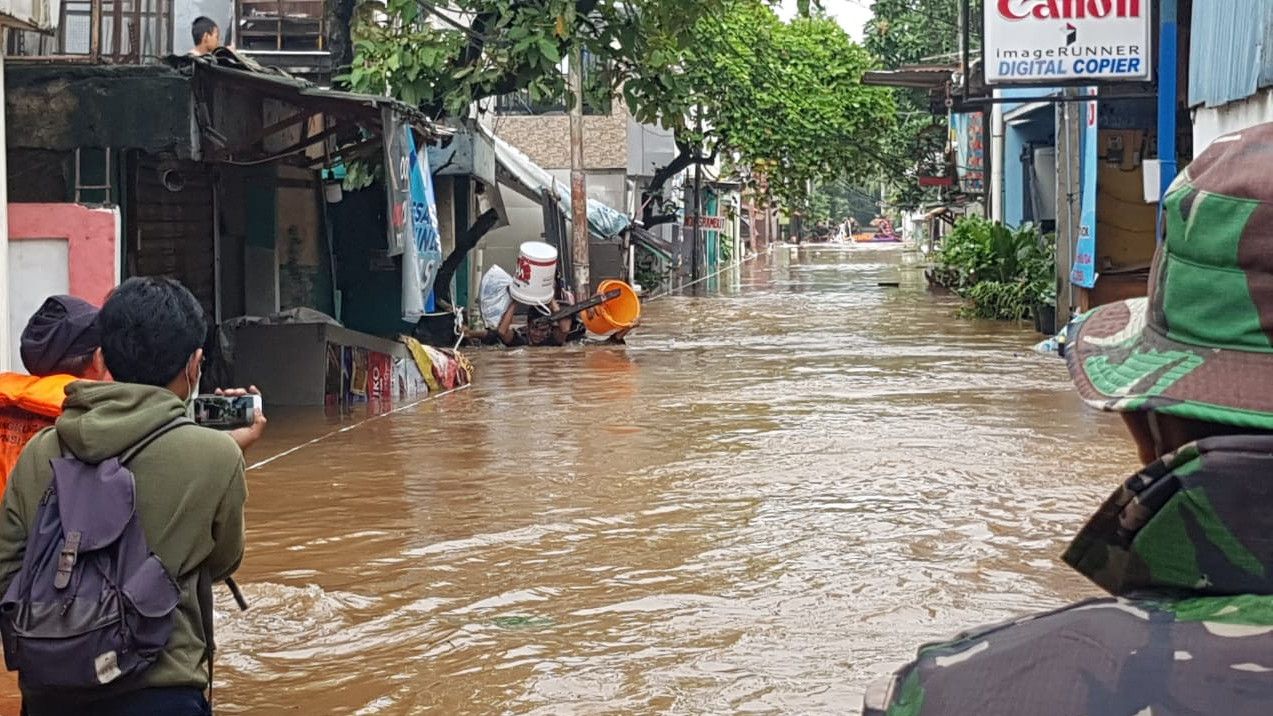 Jakarta Banjir Besar, Anies Didesak Minta Maaf